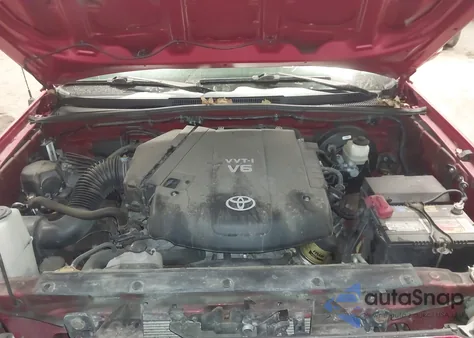 2013 Toyota Tacoma Base V6 z USA, uszkodzony, nr VIN 5TFLU4EN2DX077513